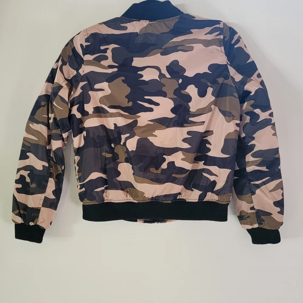 Beverly Hills Polo Club Camo bomber jacket with front snap button pocket Medium